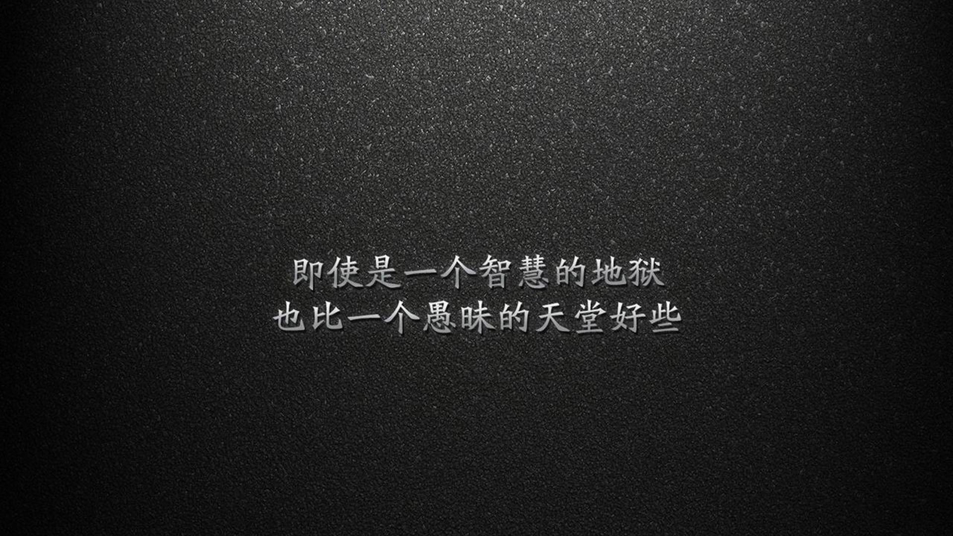 【粉丝狂欢】现场观众的热情更添比赛火热氛围，粉丝活动