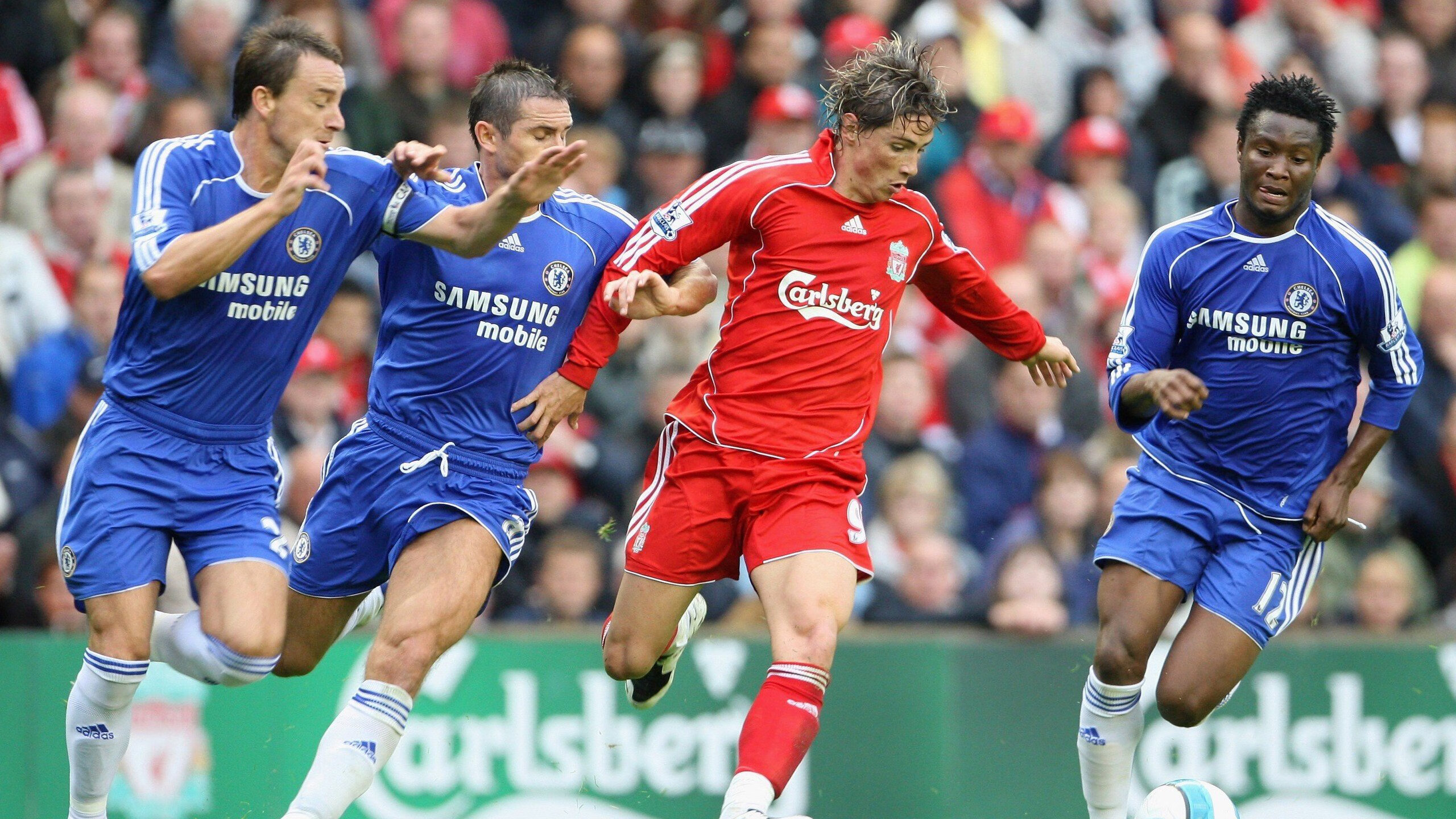 开云体育登陆入口-赛车精神：F1运动中的激励故事，f1赛车的魅力